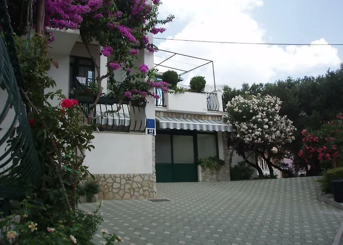 Ostojic Apartman *