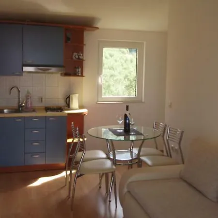 Apartment Ostojic Tucepi